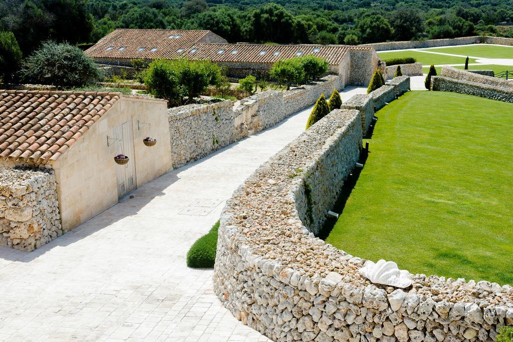 Гостевой дом Cugo Gran Menorca Маон Экстерьер фото